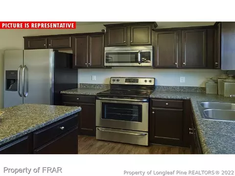 562 Botanical Ct, Bunnlevel, NC 28323 photo 6