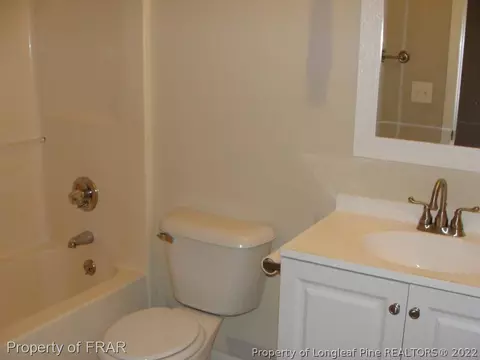 90 Eileen Dr, Spring Lake, NC 28390 photo 10