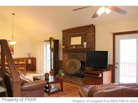 139 Firetree Ln, West End, NC 27376 photo 3