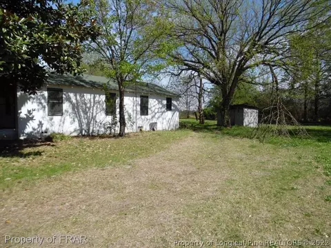 419 Croom Rd, Maxton, NC 28364 photo 8
