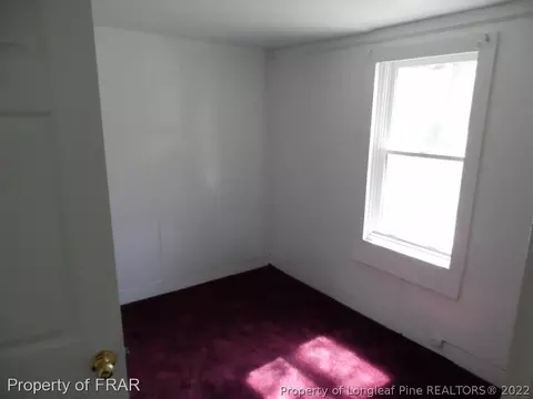 419 Croom Rd, Maxton, NC 28364 photo 3