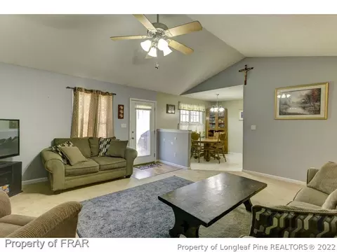 94 Maple Leaf Ln, Smithfield, NC 27577 photo 6