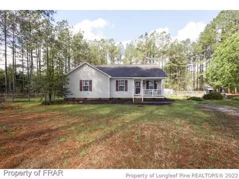 94 Maple Leaf Ln, Smithfield, NC 27577 photo 2