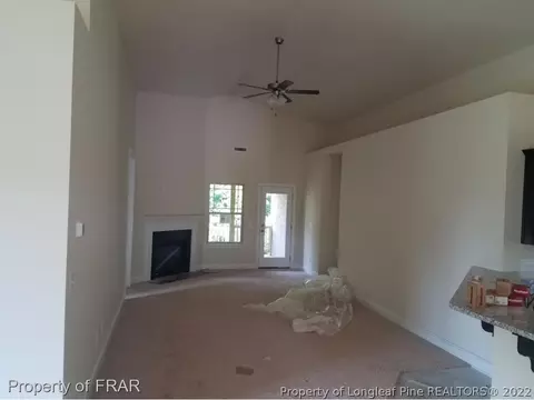 141 Colonade Ct, Benson, NC 27504 photo 5