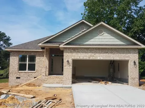 141 Colonade Ct, Benson, NC 27504 photo 1