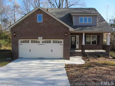 127 Colonade Ct, Benson, NC 27504 photo 1