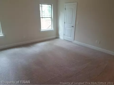 127 Colonade Ct, Benson, NC 27504 photo 13