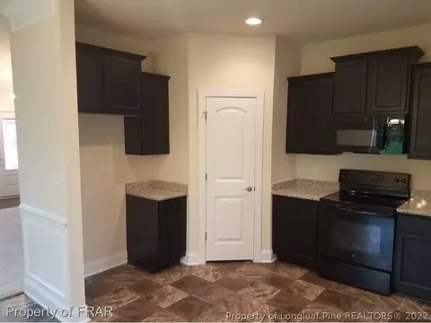 127 Colonade Ct, Benson, NC 27504 photo 7