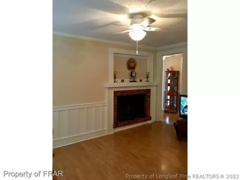 105 E I St, Erwin, NC 28339 photo 5