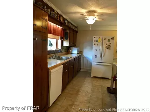 105 E I St, Erwin, NC 28339 photo 7