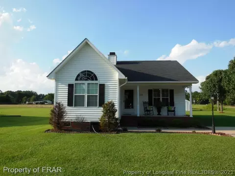 16 Bridgewater Dr, Erwin, NC 28339 photo 2