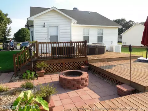 16 Bridgewater Dr, Erwin, NC 28339 photo 7