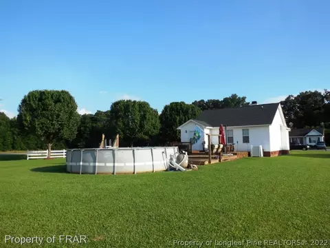 16 Bridgewater Dr, Erwin, NC 28339 photo 3
