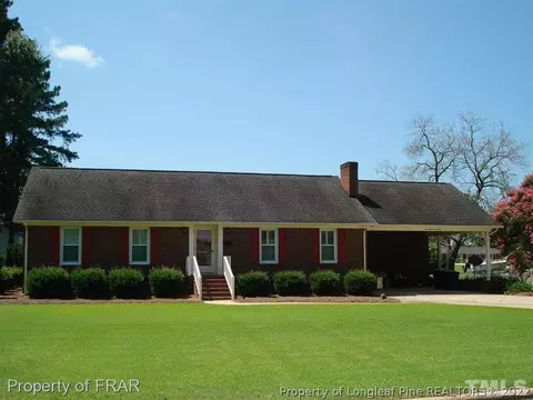 207 E D St, Erwin, NC 28339 photo 2