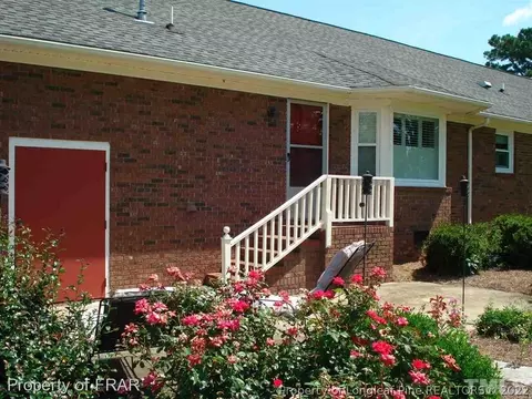 207 E D St, Erwin, NC 28339 photo 4
