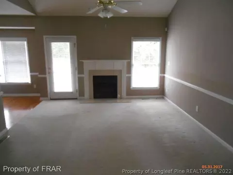 402 Thorndale Dr, Dunn, NC 28334 photo 9