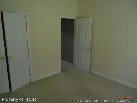 402 Thorndale Dr, Dunn, NC 28334 photo 7