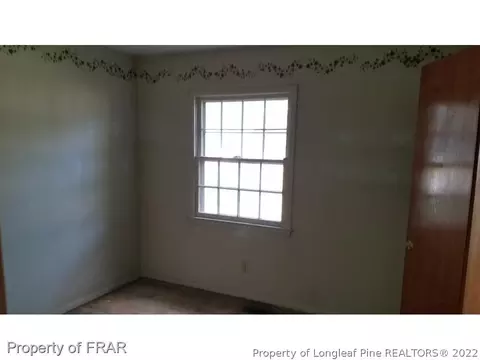 618 Goodyear Dr, Spring Lake, NC 28390 photo 4