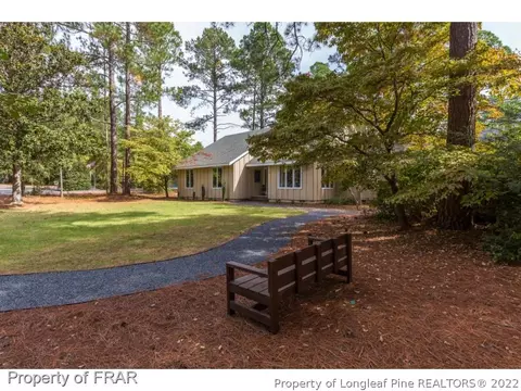 6 Pine Orchard Ln, Pinehurst, NC 28374 photo 2