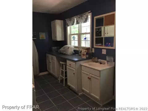 105 Cascade Cir, Dunn, NC 28334 photo 17