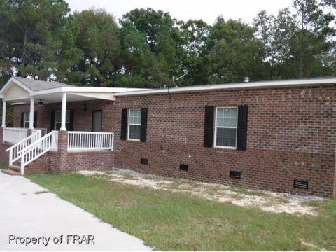 281 Angle St, Raeford, NC 28376 photo 3