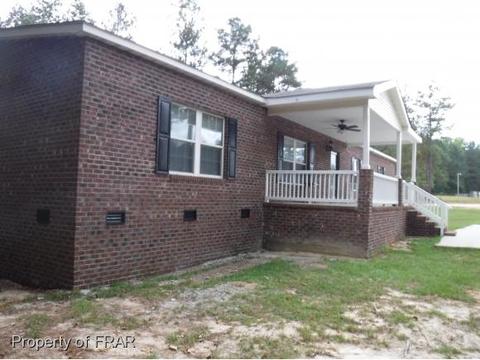 281 Angle St, Raeford, NC 28376 photo 4