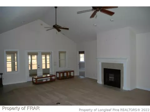 812 Thrush Dr, Vass, NC 28394 photo 2