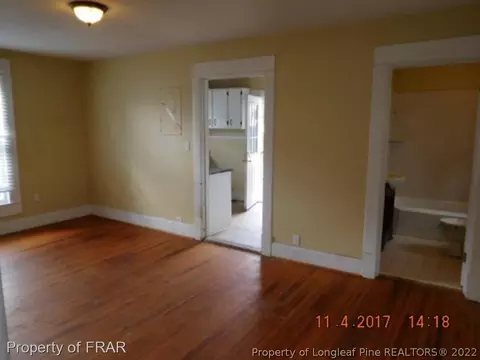 304 E F St, Erwin, NC 28339 photo 4