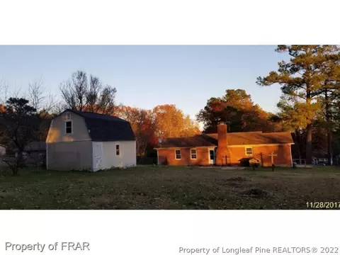 106 Marthas Ln, Spring Lake, NC 28390 photo 4