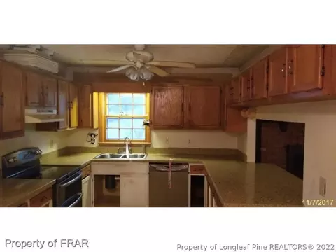 106 Marthas Ln, Spring Lake, NC 28390 photo 8
