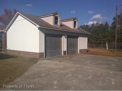 686 John L Rd, Maxton, NC 28364 photo 8