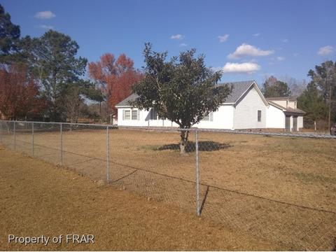 686 John L Rd, Maxton, NC 28364 photo 9