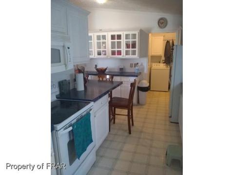 686 John L Rd, Maxton, NC 28364 photo 6