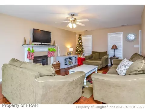 558 Valley Oak Dr, Bunnlevel, NC 28323 photo 5