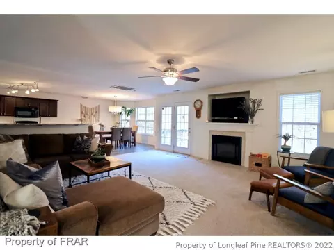 709 Valley Oak Dr, Bunnlevel, NC 28323 photo 6