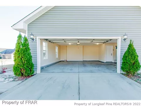 125 Declaration Dr, Raeford, NC 28376 photo 3