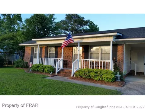 110 Pine St, Dunn, NC 28334 photo 1