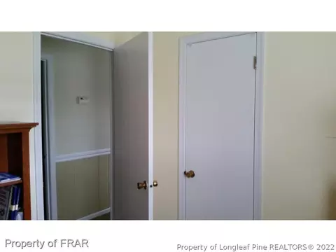 110 Pine St, Dunn, NC 28334 photo 9