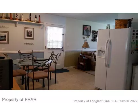 110 Pine St, Dunn, NC 28334 photo 2