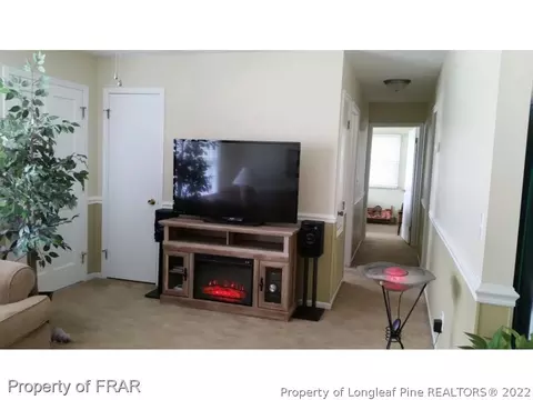 110 Pine St, Dunn, NC 28334 photo 5