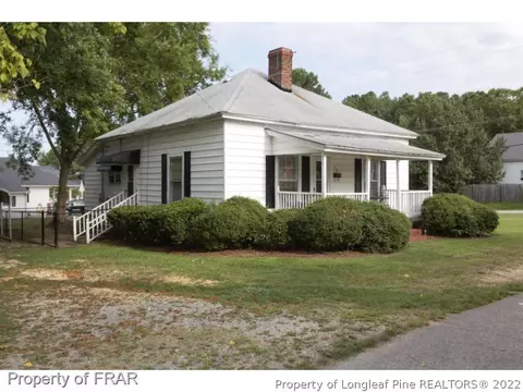204 N 17th St, Erwin, NC 28339 photo 2