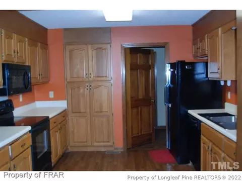 8946 Dunn Rd, Godwin, NC 28344 photo 2