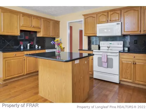 652 Stone Cross Dr, Spring Lake, NC 28390 photo 9
