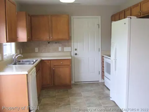 65 Valley Oak Dr, Bunnlevel, NC 28323 photo 6