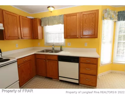 42 Pebblestone Ln, Dunn, NC 28334 photo 7