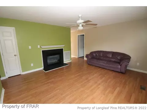 42 Pebblestone Ln, Dunn, NC 28334 photo 2