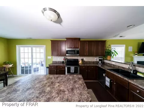 20 Bluebonnet Oak Ct, Bunnlevel, NC 28323 photo 6