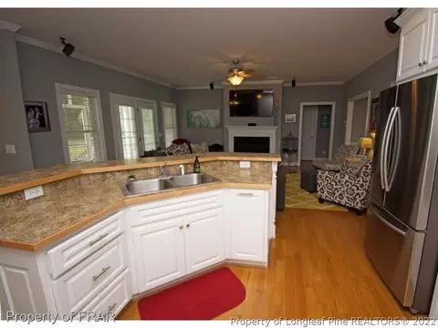 144 Pinecroft Dr, Dunn, NC 28334 photo 6