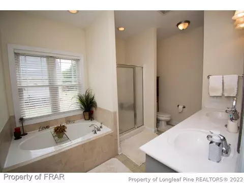 144 Pinecroft Dr, Dunn, NC 28334 photo 11