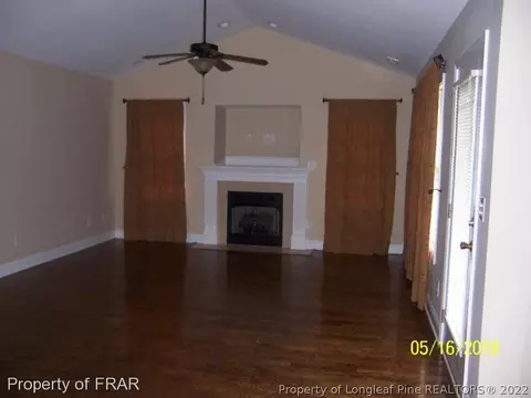 35 Jaylin Oaks Dr, Spring Lake, NC 28390 photo 4